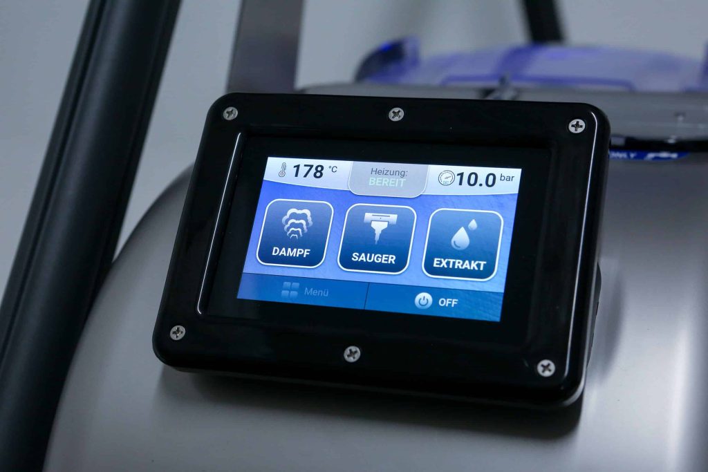 Über das Touch-Display kann der Anwender bequem Geräteeinstellungen vornehmen. Das Display führt den Anwender in sechs Sprachen durch das Menü. Foto: beam